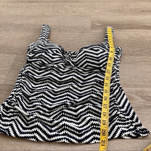 2BAMBOO Twist Underwire Tankini Swim Top Zig Zag Print - Picture 8 of 13